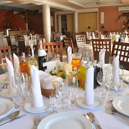 Hotel Olenka 3*